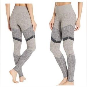 Alo Alosoft Sheila Legging High Waisted 7/8 Length Heather Gray Black Striped